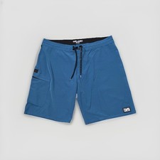 PELAGIC High Performance Men’s Fishing Shorts Black Sz 38 Logo Front Swim NWOT