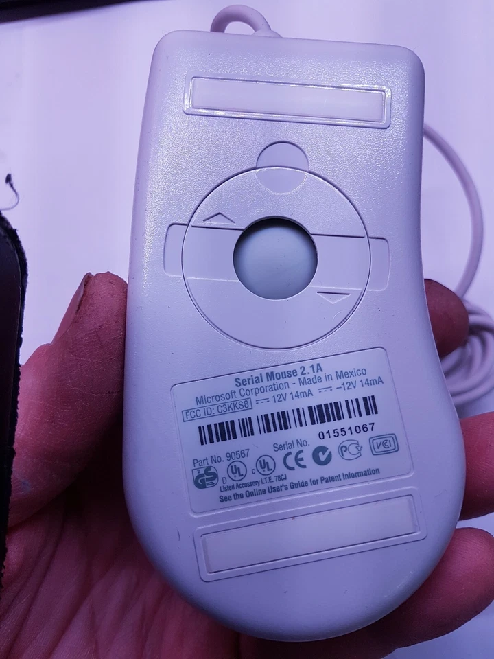 original vintage Microsoft 2 Button Serial Ball Mouse rs-232 - Image 2 of 2