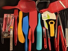 Kitchen Utensils Large Lot Mixed Materials  Brands With Ceramic Holder