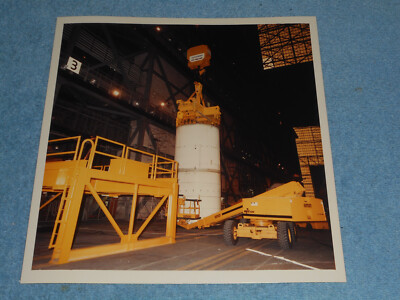 1988 NASA Photo 4 Point Beam Lifting Space Shuttle SRM Segment In VAB KSC #5