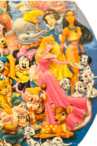Disney Circle of Friends 150 Piece Lenticular Jigsaw Puzzle 18" Round FREE SHIPP - Picture 5 of 17