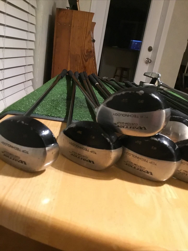 Lote Usado De 19 Palos Guerrero Híbridos, Maderas, Putters, Lob Wedge (RH) Foto 4 de 4