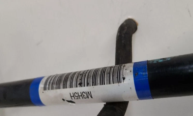 Barra estabilizadora trasera Ford Taurus 2014-2019 sedán Foto 3 de 3