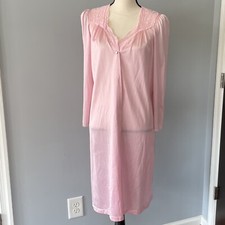 Vassarette vintage nylon nightgown pink button up robe