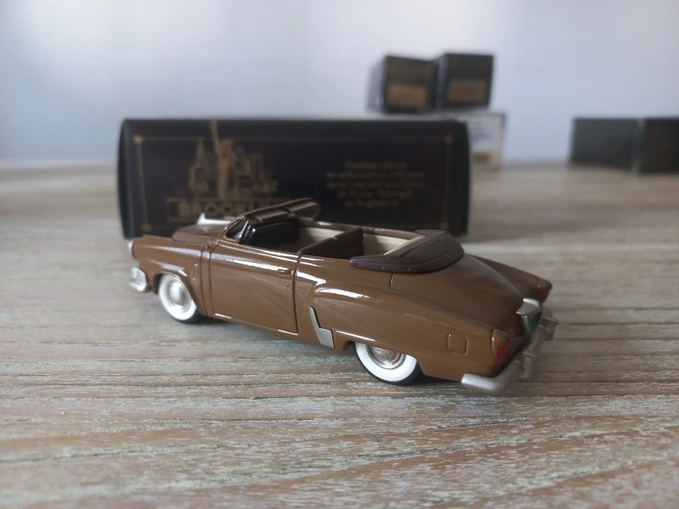 Brooklin Models BRK 17a Studebaker Commander Convertible 1952 1:43 - Immagine 4 di 4
