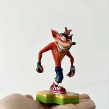 TOTAKU Crash Bandicoot Kratos Cazador de Sangre Guerrero Sol Figura Modelo Juguete Regalo