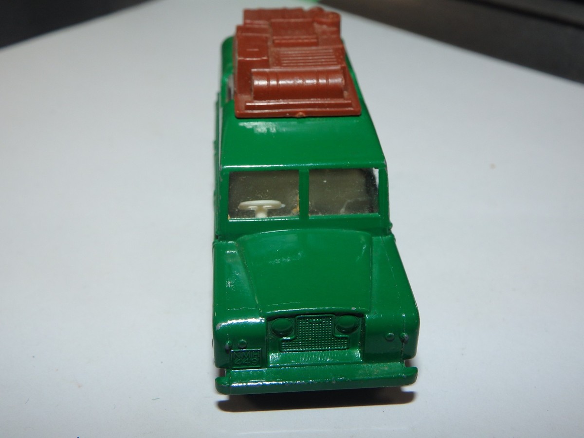 Lesney Matchbox Series No.12 Land Rover Safari Green White