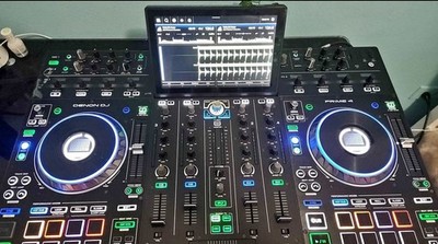 Denon prime 4 + With Case