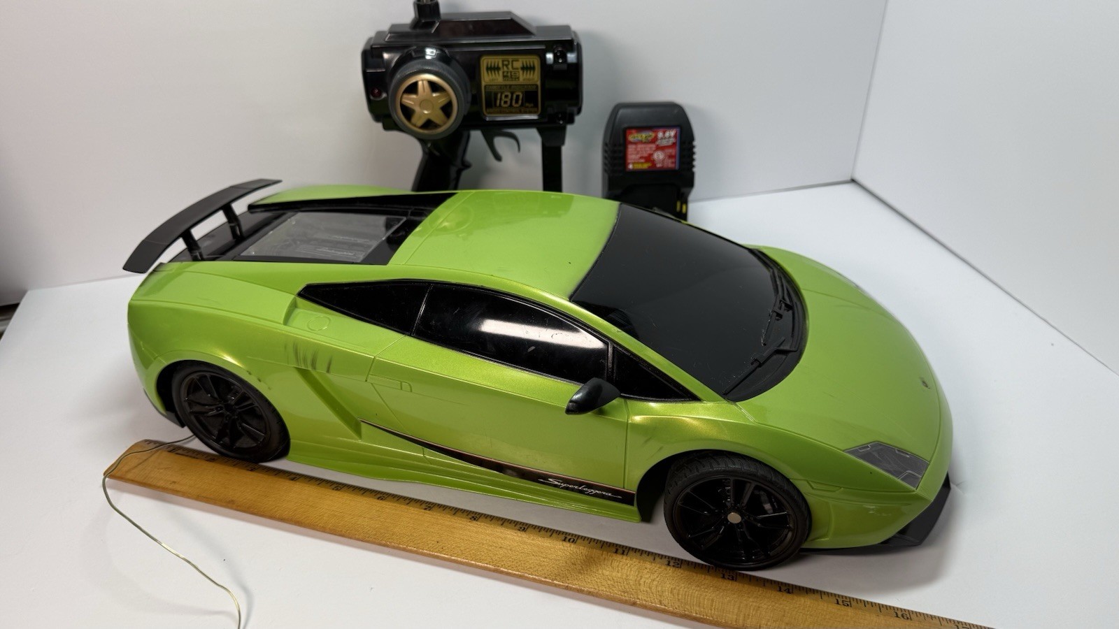 Fast Lane RC Car, Green Lamborghini Superleggera , Battery C