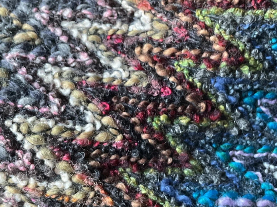 LANA Y CACHEMIR LUJO BOUCLE CHEVRON TEJIDO 25 VARIACIÓN DE COLOR HECHO EN ITALIA A7 Foto 3 de 4