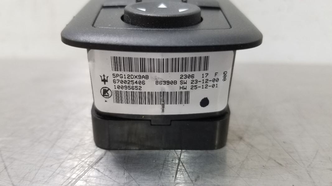 17 2017 MASERATI GHIBLI OEM FRONT DOOR MASTER WINDOW SWITCH 670025406