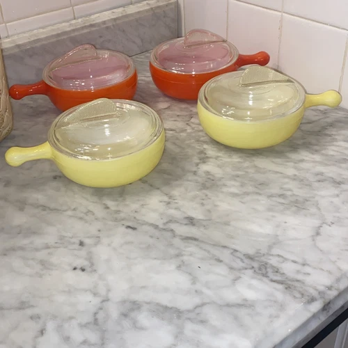 4 Glasbake Shark Fin Lid Handled Soup L Bowls Orange & Yellow With VTG Holder