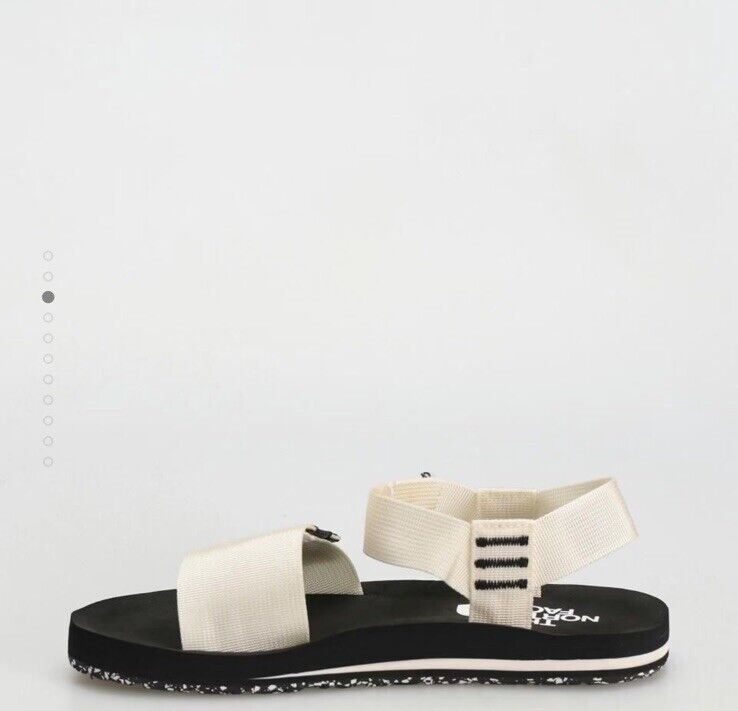 【THE NORTH FACE】BASIC SANDAL The North Face Skeena Sport Sandals White/Black (NF0A46BF