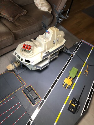 Porte-Avions Aircraft Carrier U.s.s. Flagg G.i.joe - 1985