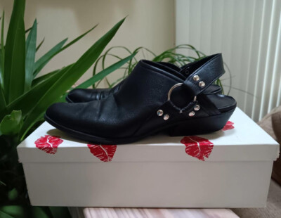 Urban Outfitters Womens Willa Harness Shoe Boot Black - Size 6!