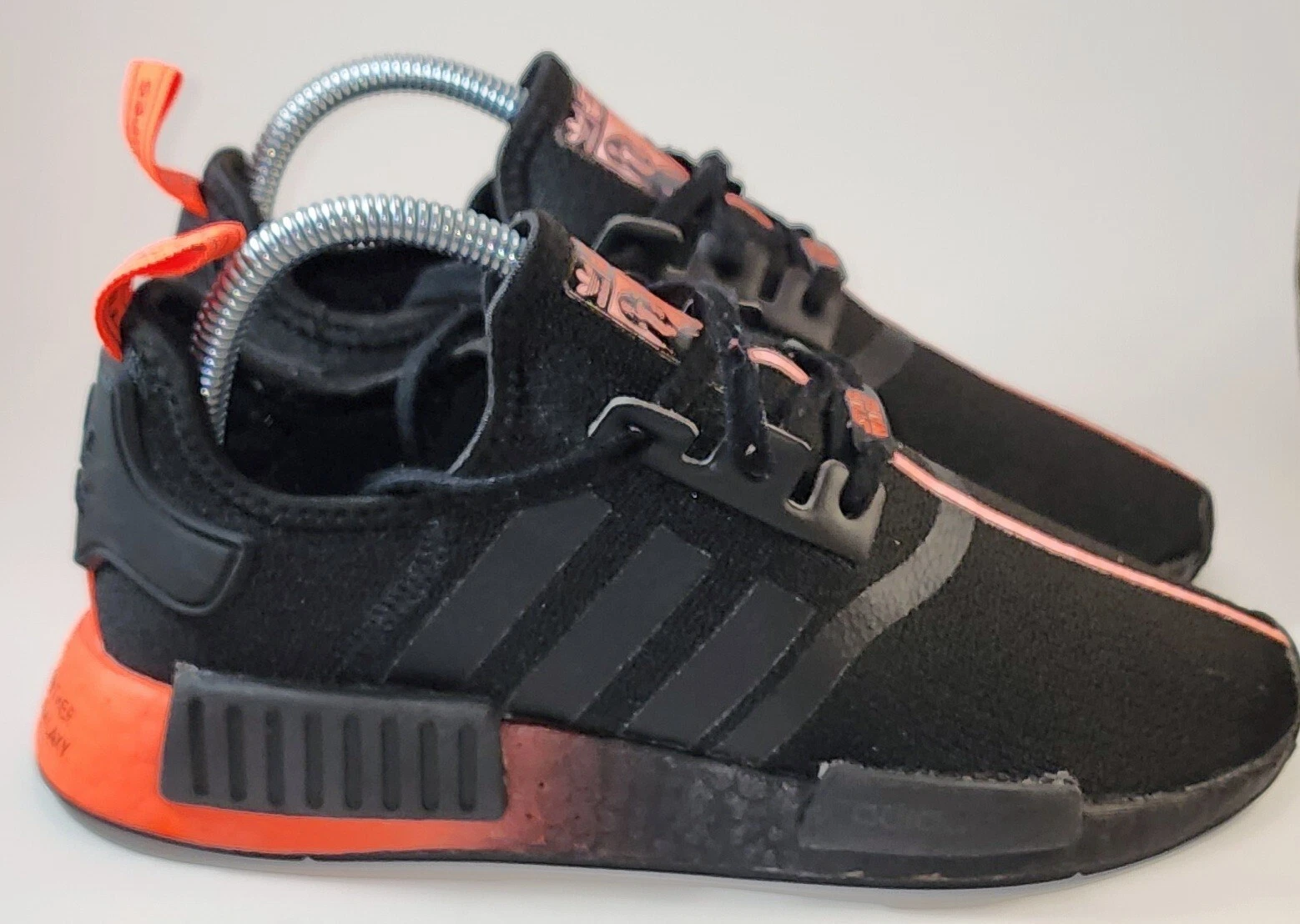 Scarpe da corsa Adidas NMD R1 J Star Wars FW2276 nere rosse giovani junior taglia 6