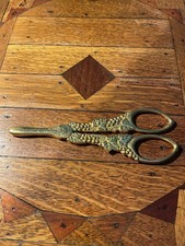 Vintage Grape Leaf Design 18th century grape vine serving Scissors Japan