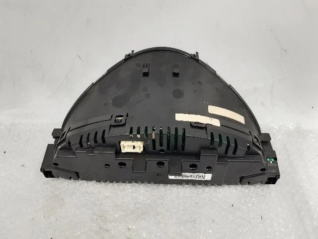 Mercedes-Benz C230 2007 grupos de instrumentos A2035404548 Foto 4 de 4