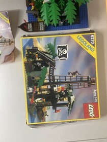 LEGO Pirates: Forbidden Island (6270) Complete With Box and Instructions
