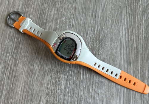 MIO Motiva Heart Rate Orange/Grey Strap Watch Monitor Calorie New Battery Unisex - Picture 2 of 5