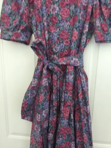 Vestido Laura Ashley Vintage Rojo Violeta Floral Plisado Midi Cuello Cuadrado Talla 8 Foto 3 de 4