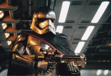 GWENDOLINE CHRISTIE signed Autogramm 20x30cm STAR WARS in Person autograph COA