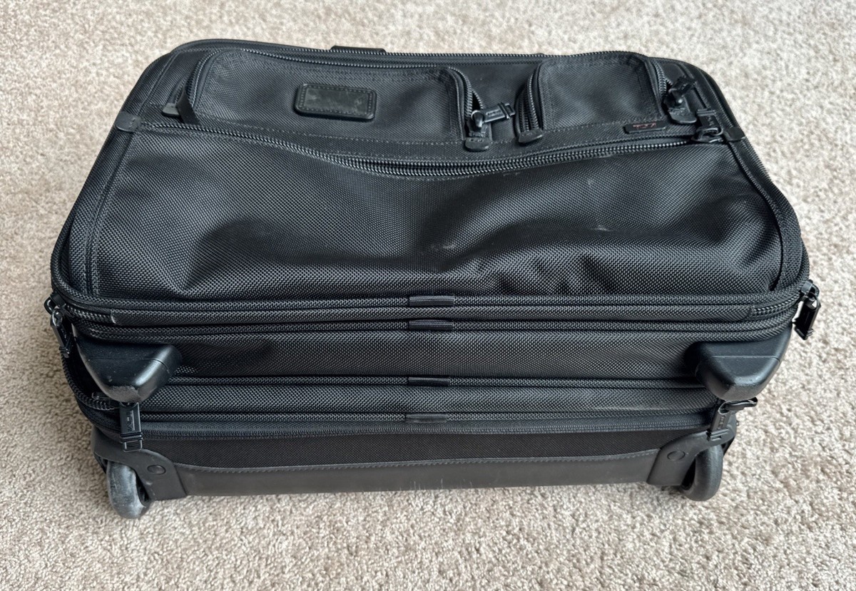 TUMI Alpha 2-Wheeled Deluxe Expandable Brief with Laptop Insert