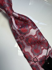 NWT VERSE 9 MULTI COLOR MEDALLION STYLE PRINT SILK DESIGNS NECK TIE & HANKY