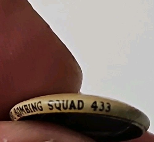 WW2 Marine Bombing Squad 433 KELLOGG’S PEP CEREAL RADIO PREMIUM PINBACK BUTTON - Picture 3 of 4