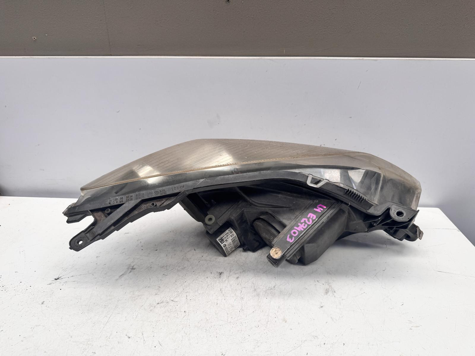 Holden Astra Left Head Light AH 10/2004-08/2009 - thumbnail 2
