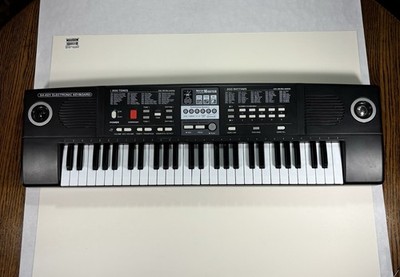 Soundz Deluxe Concert 54-Key Wireless Keyboard Electronic Piano