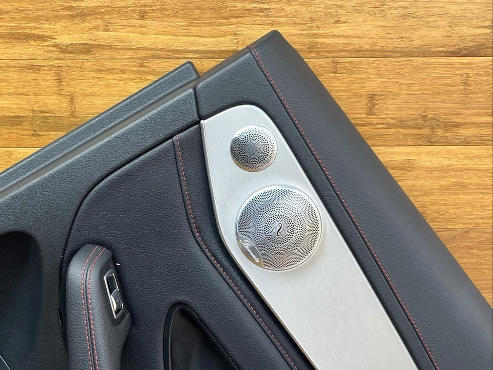 Panel de tarjetas de puerta trasera derecha Mercedes-Benz GLC43 AMG 2017-2023 OEM *NOTA* PH Foto 3 de 4