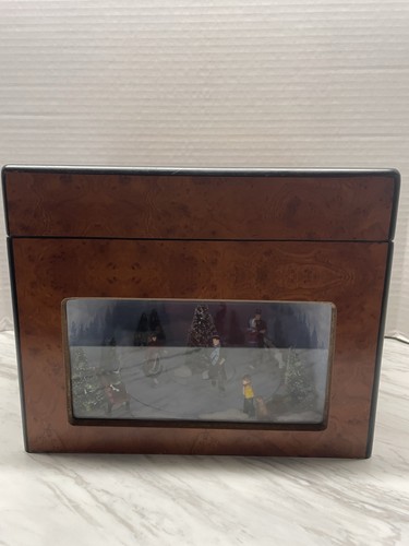 RARE Mr. Christmas Gold Label Animated Concertina with 50 carols, and classics - Picture 14 of 17