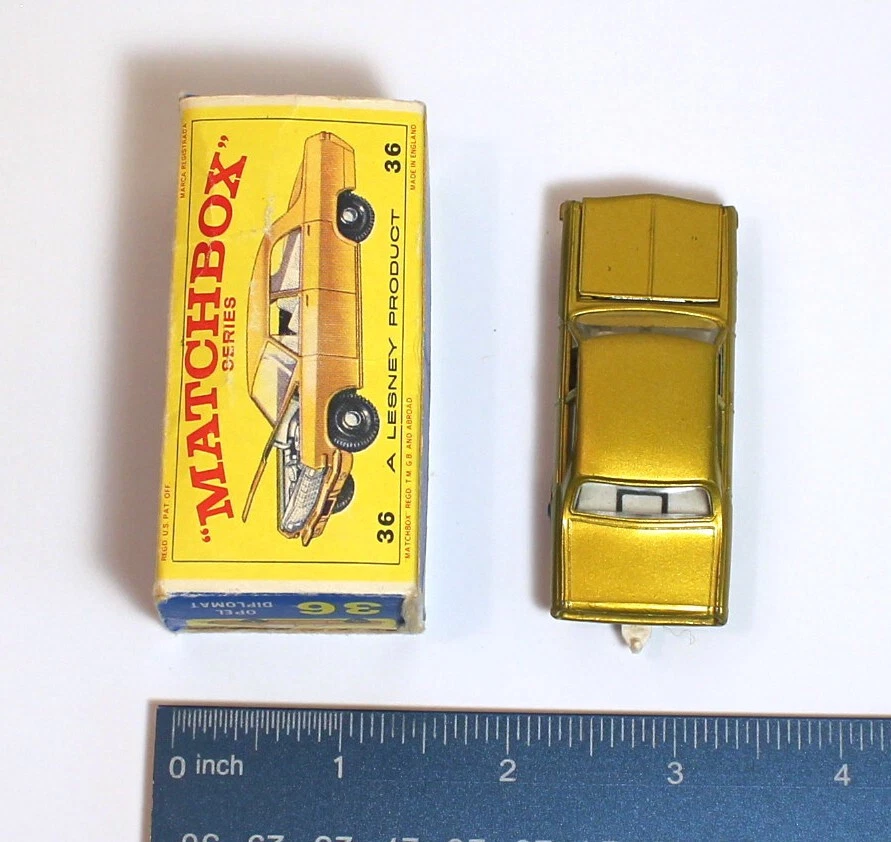 Lesney MATCHBOX Series #36 - Opel Diplomat (Dourado, Capô de Abertura) + Caixa Original - Imagem 3 de 4