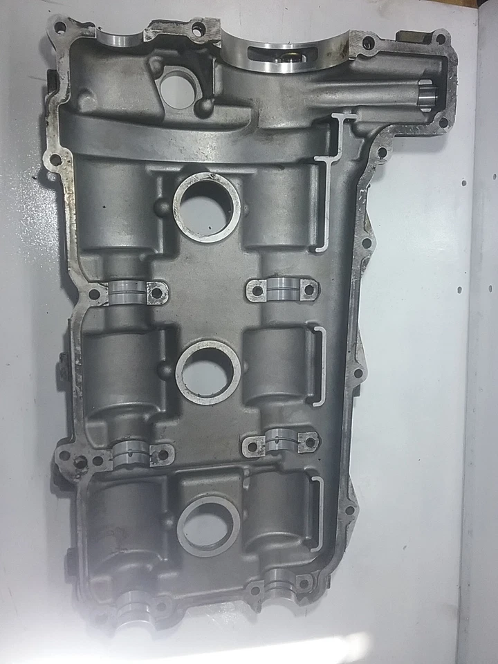 Cubierta de válvula de culata izquierda Porsche Boxster 1997-2000 2,5 L 996 104 227 0R (S24 Foto 3 de 3