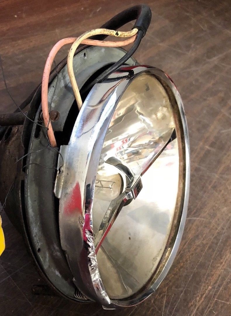VINTAGE 1950'S 1960'S? BENTLEY HEADLIGHT LAMP BUCKET ASSEMBLY ORIGINAL LUCAS 