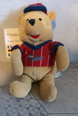Winnie Puuh Disney Store BASEBALL POOH Sammlerstück Plüsch-Beanie 8 Zoll Etikett
