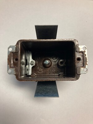 Thomas & Betts Switch/Outlet Box, 1-Gang, Non-Metallic Depth: 2-11/16''
