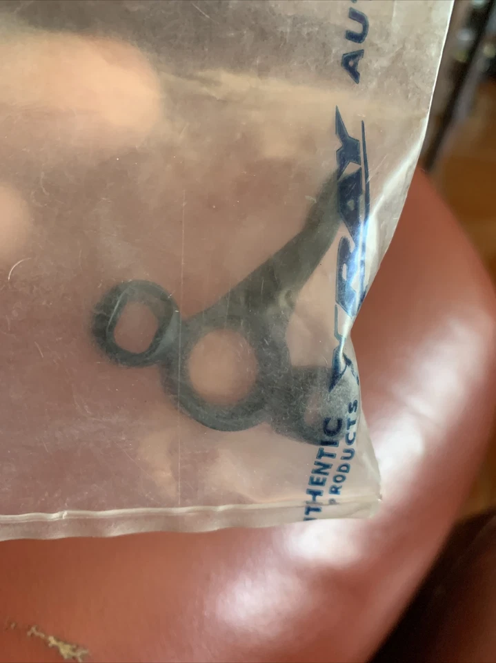 XRAY 302210 XRAY STEERING BLOCK RIGHT - Image 3 of 4