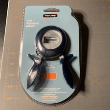 Fiskars- Large "Tag, You're It" Easy Squeeze Paper Punch Crafting 1.5" Gift Tags