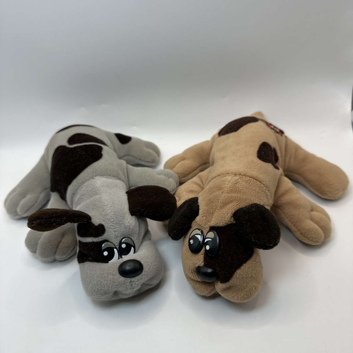 廃盤　希少　新品　 Puffles Puppy Medium Vintage 1985 Pound Puppies Newborn Furries Tan Gray Plush Dog Lot