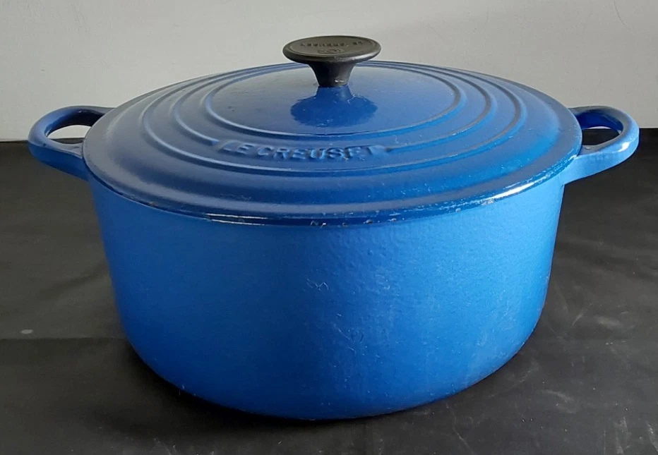 Vintage Le Creuset #26 Dutch Oven Beautiful Blue 5.5 Qt with Lid Made in France
