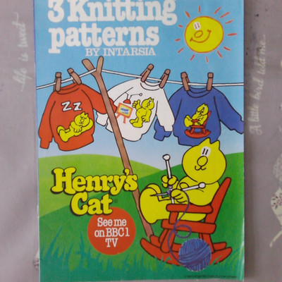 Strickanleitungenheft mit 3 Motiven von Henrys Katze für Pullover