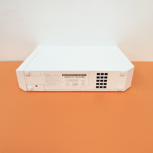 Console NINTENDO WII + SENSOR BAR + CONTROLLER WII MOTION PLUS INSIDE + CAVI - Foto 4 di 19