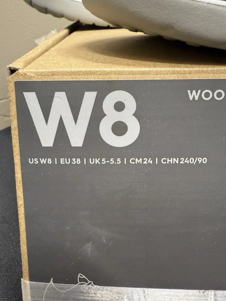 ALLBIRDS Wool Runners Sneakers Womens Shoes Size 8 R Grey Merino Wool - Image 3 of 4