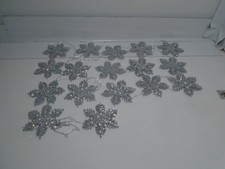 SET OF 17 SILVER GLITTERED PLASTIC SNOWFLAKE 2" ORNAMENTS UNBRANDED CB530 