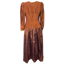 green emerald velvet dress Scarlet Velvet Princess Dress M – OMNIA