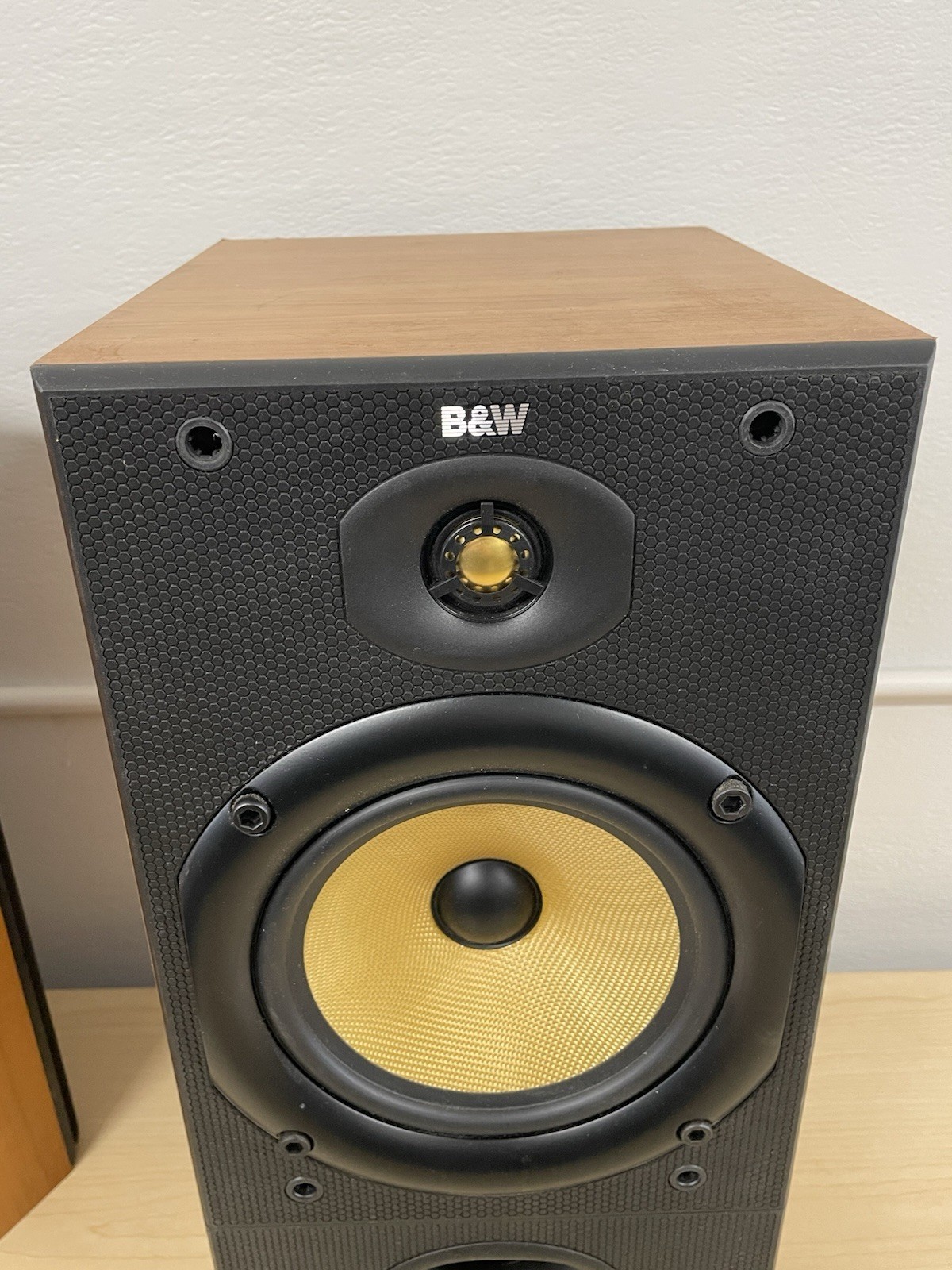 B&W DM602 Black Audiophile Bookshelf Speakers Made in England