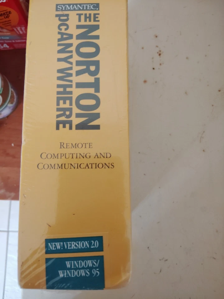 Symantec The Norton pcAnywhere Version 2.0 Windows 95 3.5” Complete - EXCELLENT - Image 3 of 4