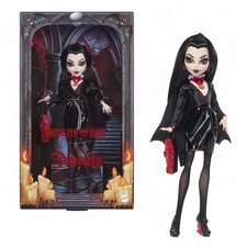 Monster High x Universal Monsters Dracula Collector Doll Black Dress Coffin Bag